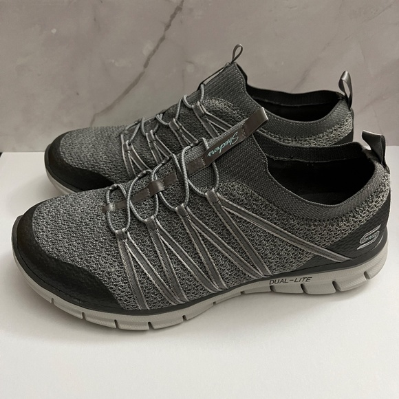 EUC Skechers Women's Dual Lite Gray Sneakers Size 7.5 Wide - Picture 2 of 13